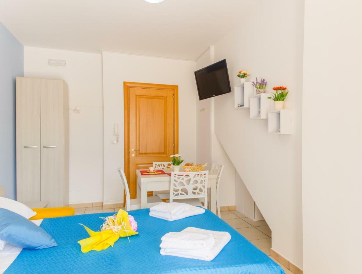 Casa Vacanze Dei Bacini Порто-Чезарео Екстер'єр фото